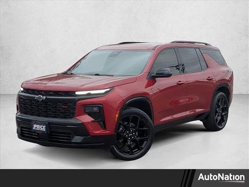 Used 2024 Chevrolet Traverse RS FWD image 1