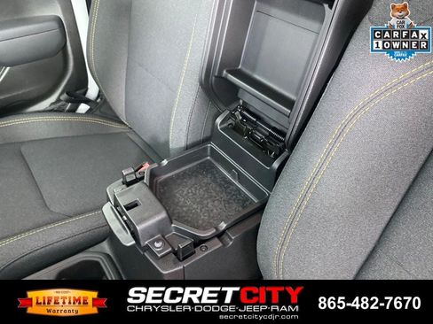 Used 2025 Jeep Wrangler Sport AWD/4WD image 24