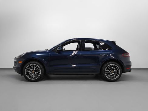Certified 2018 Porsche Macan Sport Edition AWD/4WD image 2