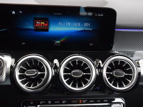 New 2026 Mercedes-Benz GLB 35 AMG 4MATIC image 27