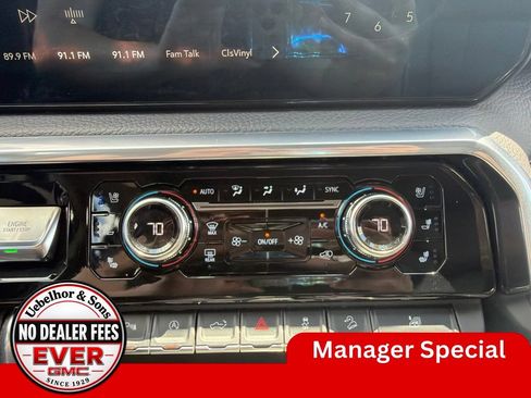 Used 2023 GMC Sierra 1500 Denali w/ Denali Reserve Package AWD/4WD image 24