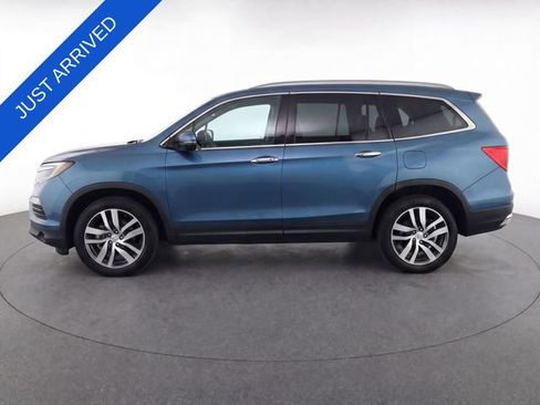 Used 2017 Honda Pilot Elite image 4