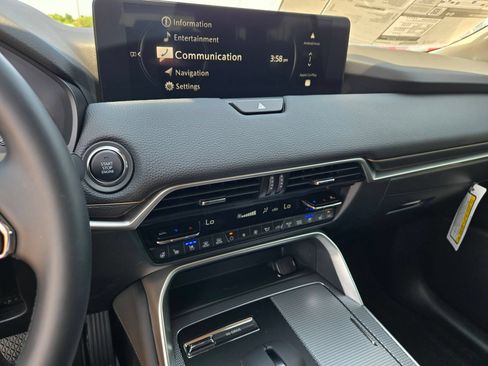 New 2026 MAZDA CX-70 3.3 Turbo w/ Preferred Package AWD/4WD image 12
