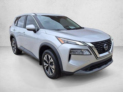 Used 2023 Nissan Rogue SV FWD image 3