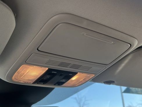 Used 2025 Honda Odyssey Elite image 20