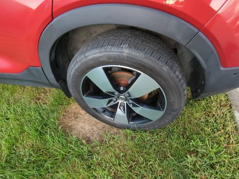Used 2019 Volvo XC40 T5 Momentum AWD/4WD image 5