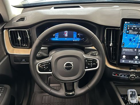 Certified 2026 Volvo XC60 B5 Ultra AWD/4WD image 12