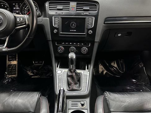 Used 2016 Volkswagen GTI SE image 26