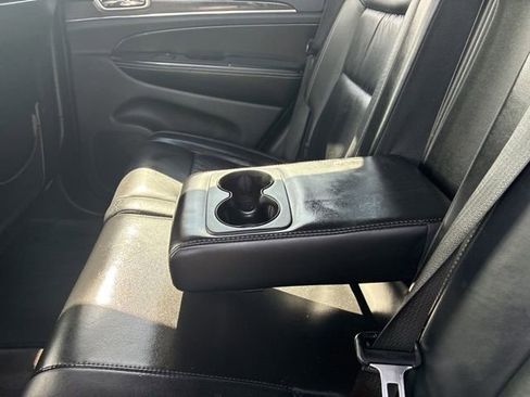 Used 2016 Jeep Grand Cherokee Limited AWD/4WD image 25
