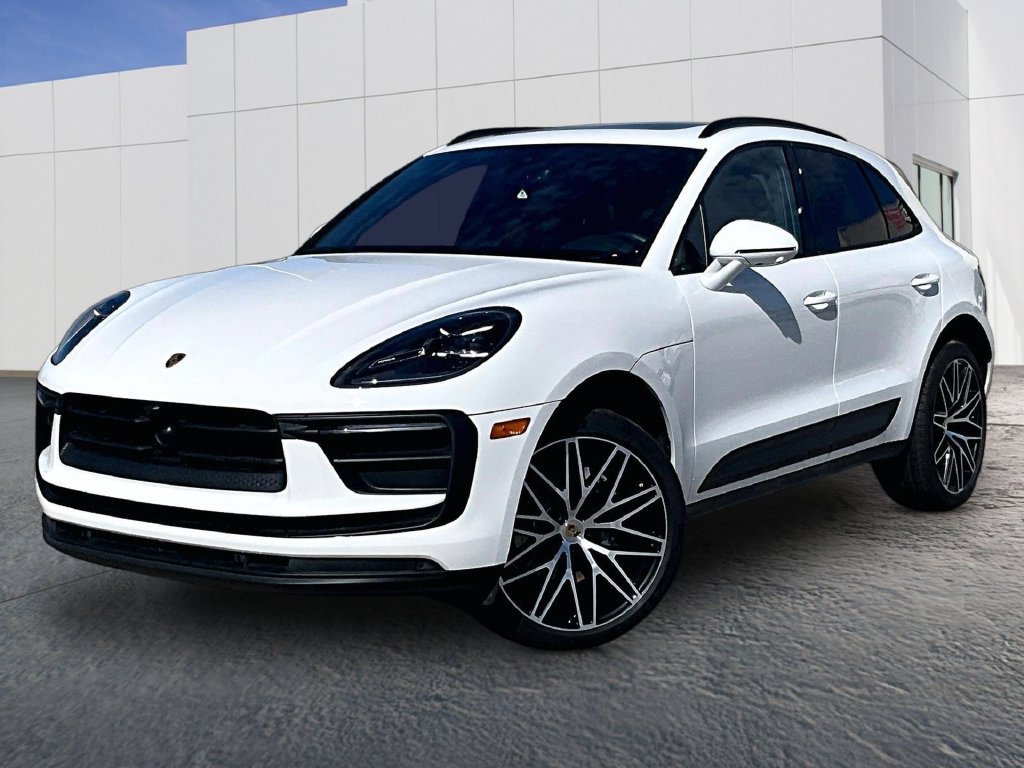 Certified 2026 Porsche Macan AWD/4WD image 1