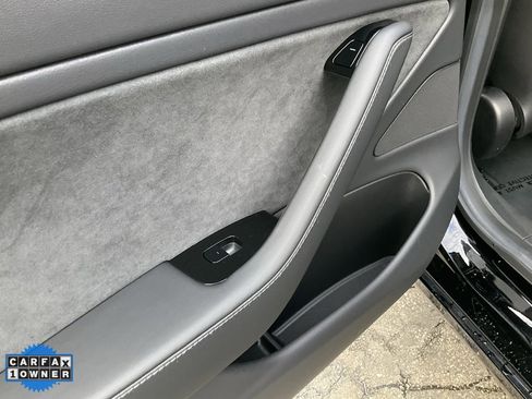 Used 2019 Tesla Model 3 Performance image 32