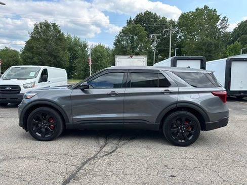 Used 2022 Ford Explorer ST w/ Equipment Group 401A AWD/4WD image 2