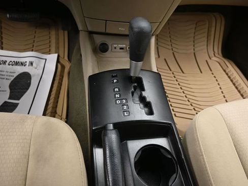 Used 2009 Hyundai Elantra GLS image 47