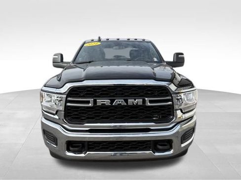Used 2024 RAM 3500 Tradesman w/ Chrome Appearance Group image 7