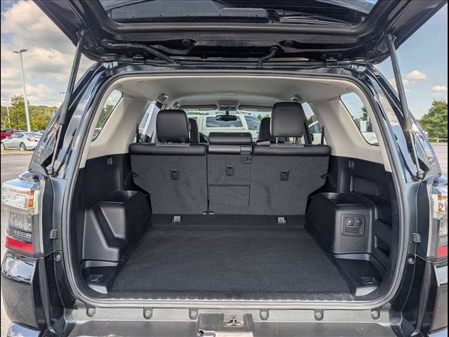 Used 2017 Toyota 4Runner SR5 Premium AWD/4WD image 19