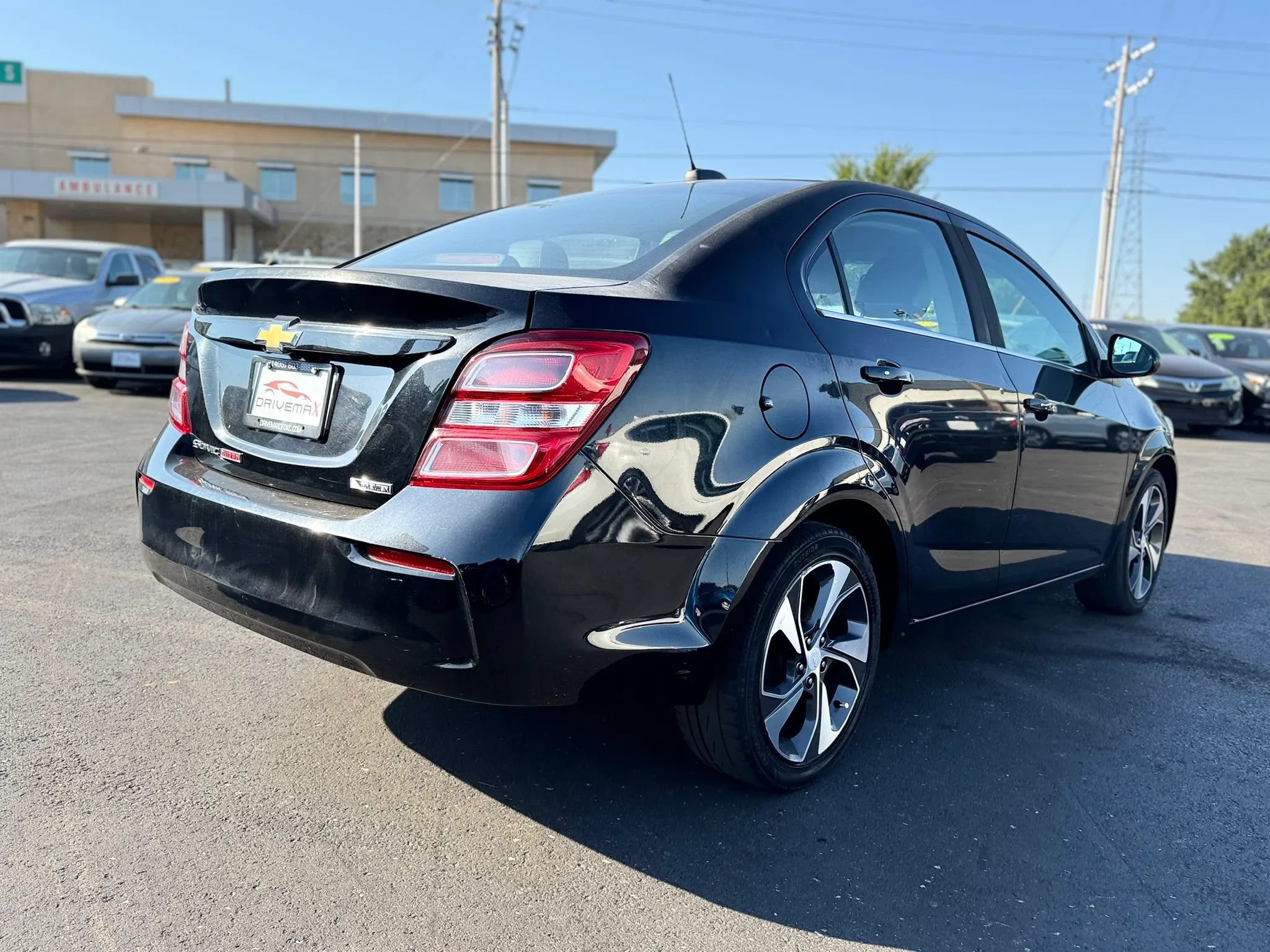 Used 2017 Chevrolet Sonic Premier FWD image 3