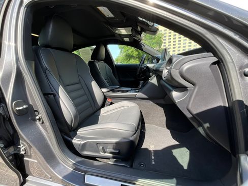 Used 2023 Lexus IS 350 F Sport RWD image 19