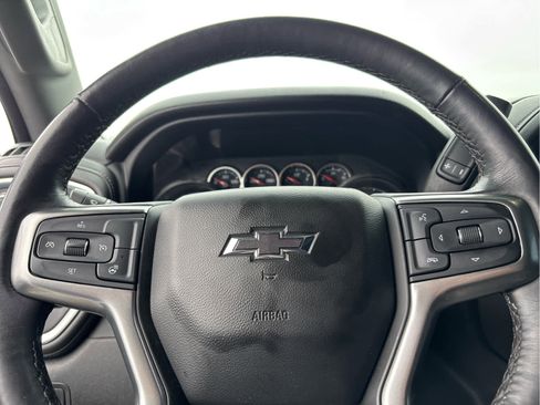 Certified 2022 Chevrolet Silverado 1500 RST image 11