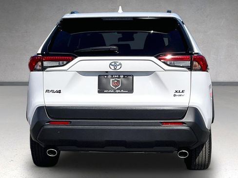 Used 2025 Toyota RAV4 XLE image 4