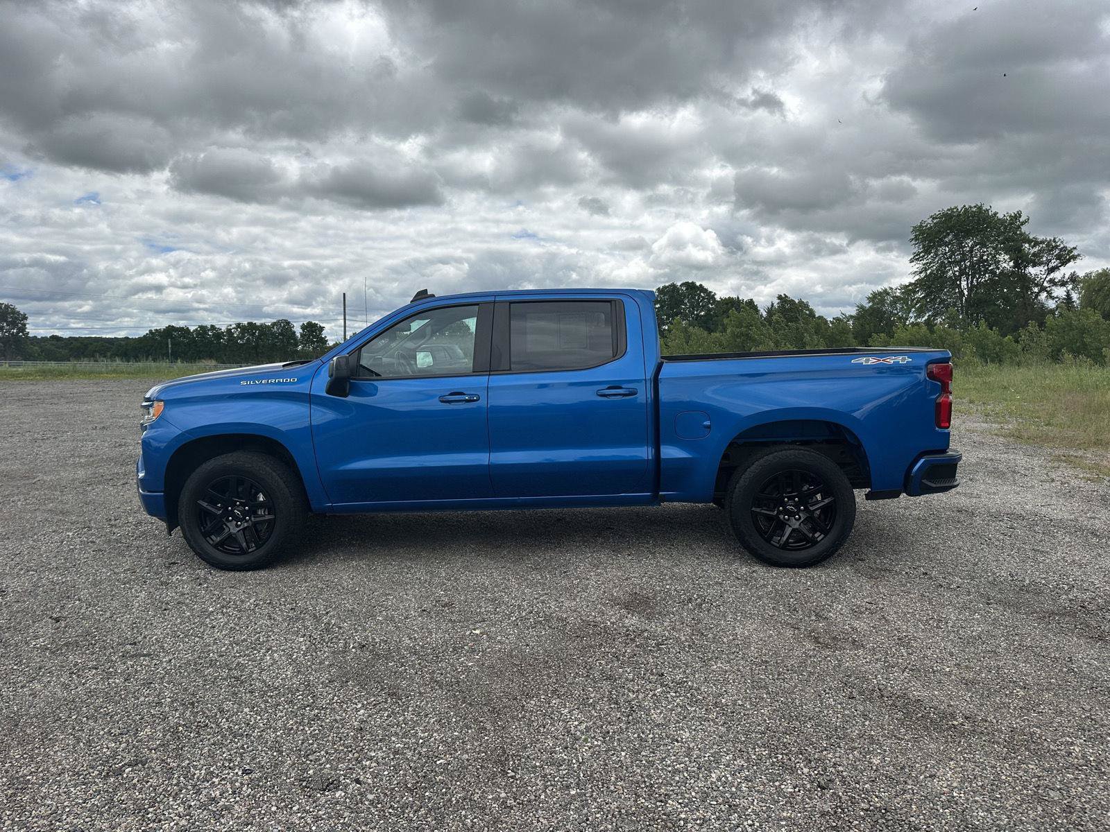 Used 2023 Chevrolet Silverado 1500 RST AWD/4WD image 7