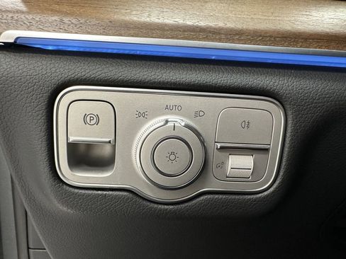 New 2025 Mercedes-Benz GLS 450 4MATIC image 35