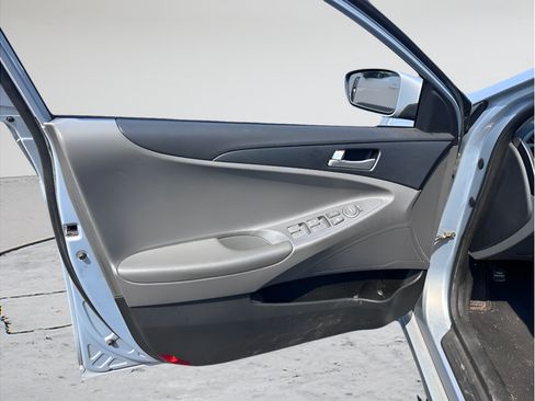 Used 2011 Hyundai Sonata GLS FWD image 13