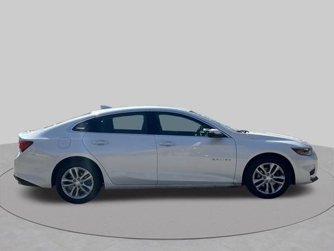 Used 2017 Chevrolet Malibu LT FWD image 7
