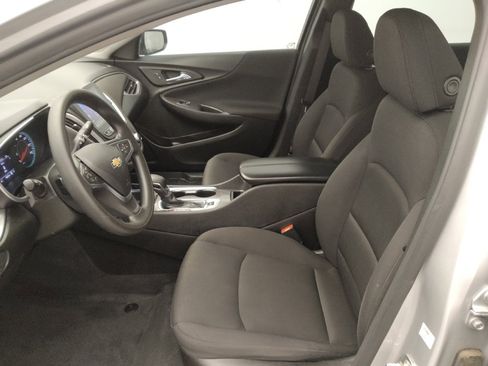 Used 2022 Chevrolet Malibu LT FWD image 17