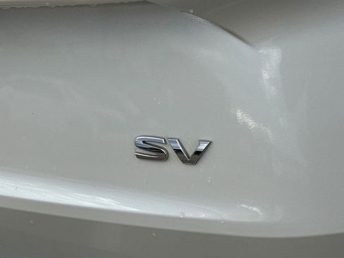 Used 2023 Nissan Rogue SV image 10