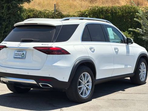 Used 2024 Mercedes-Benz GLE 450e 4MATIC image 4