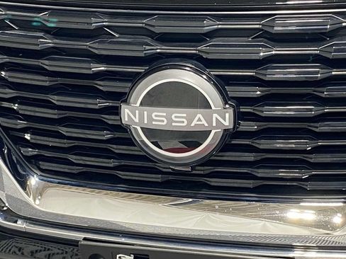 Used 2023 Nissan Rogue S AWD/4WD image 8