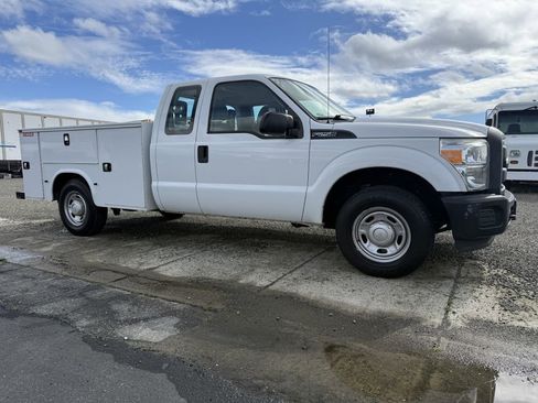 Used 2015 Ford F250 XL image 5
