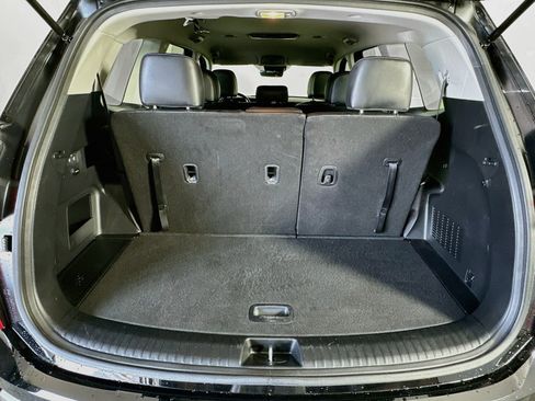 Used 2025 Kia Telluride LX FWD image 31