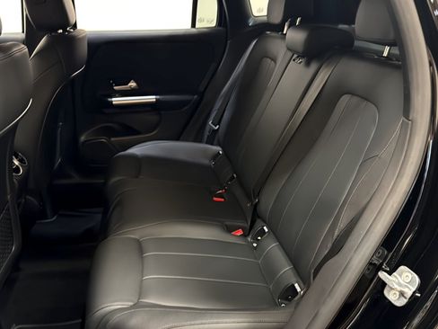 Certified 2025 Mercedes-Benz GLA 250 image 18