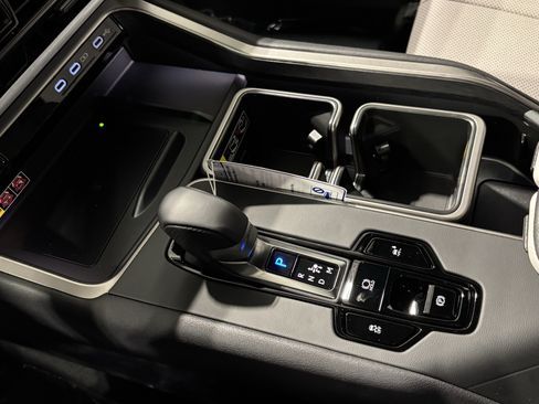 New 2026 Lexus TX 500h AWD image 25