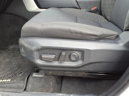 Used 2022 Toyota Tundra SR5 AWD/4WD image 24