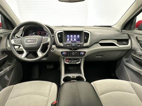 Used 2022 GMC Terrain SLE w/ Driver Convenience Package image 16