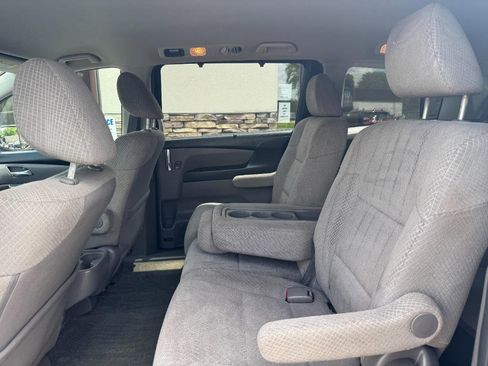 Used 2016 Honda Odyssey EX image 12