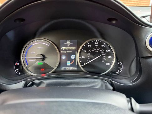 Used 2017 Lexus NX 300h AWD image 11