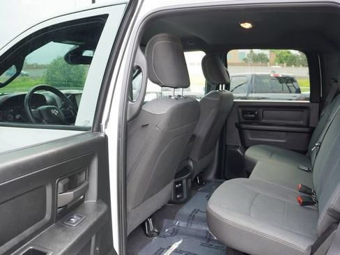 Certified 2024 RAM 2500 Tradesman w/ Chrome Appearance Group AWD/4WD image 17