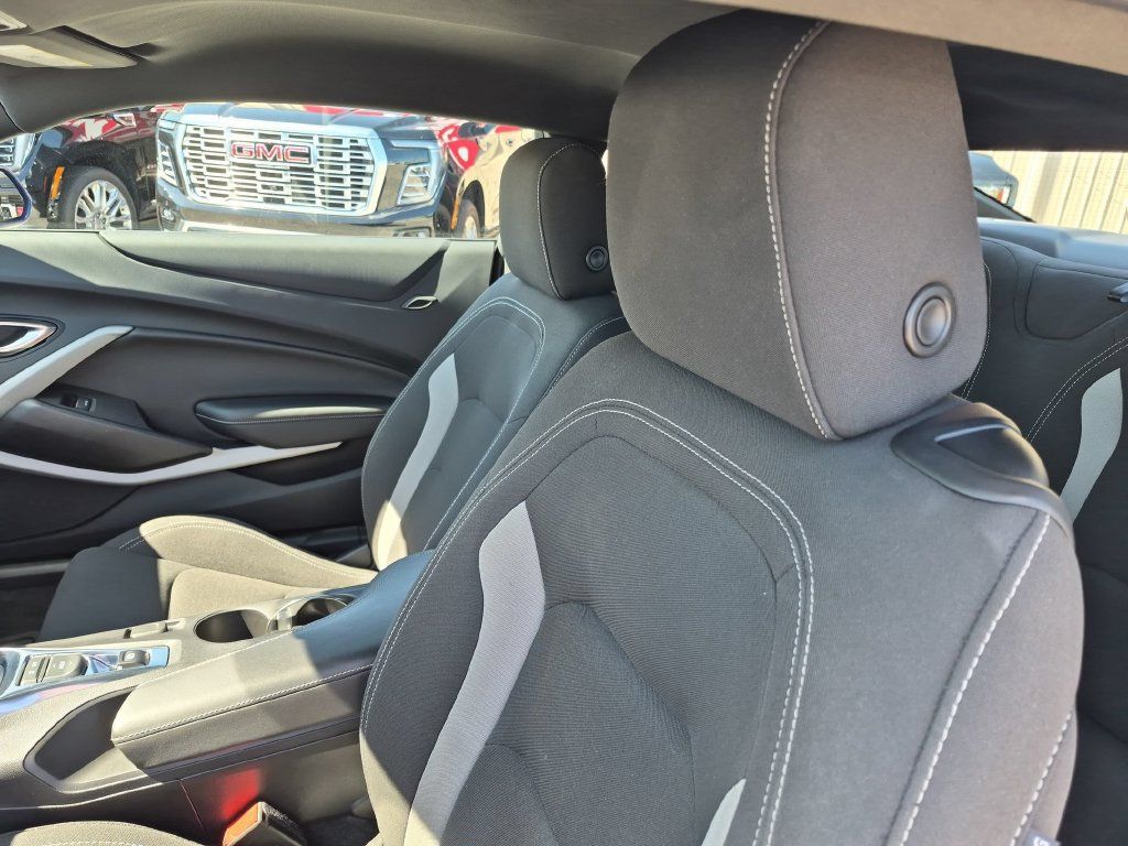 Used 2021 Chevrolet Camaro SS RWD image 13