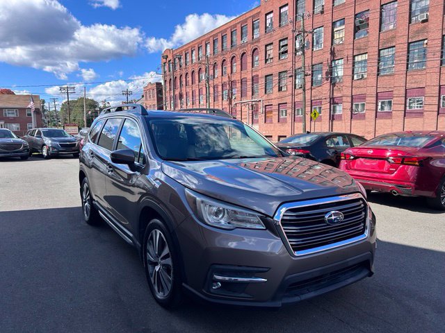 Used 2021 Subaru Ascent Limited w/ Technology Package AWD/4WD image 3