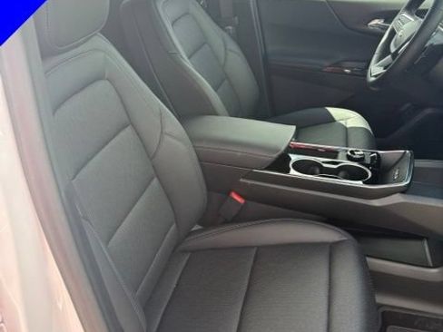New 2026 Chevrolet Equinox LT w/ Convenience Package II FWD image 28