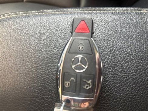 Used 2015 Mercedes-Benz GLA 250 image 24