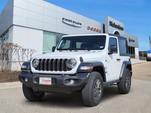 Used 2024 Jeep Wrangler Sport image 2