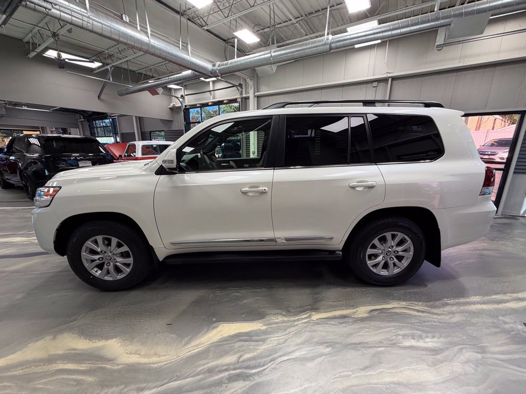 Used 2016 Toyota Land Cruiser AWD/4WD image 49