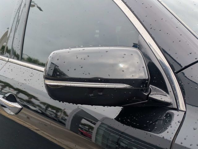 Used 2017 Acura MDX w/ Technology Package AWD/4WD image 10