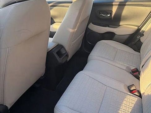 Certified 2023 Honda HR-V LX image 20