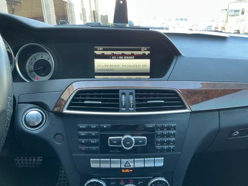 Used 2014 Mercedes-Benz C 250 Sedan image 12