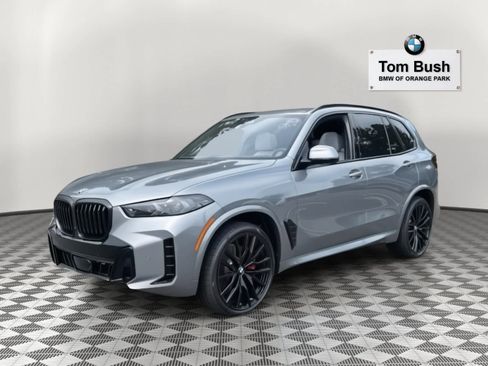 New 2026 BMW X5 xDrive40i w/ M Sport Package image 2